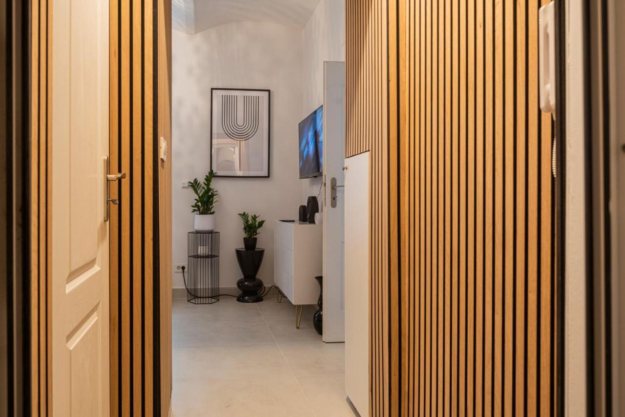 M&M Apartment Загреб Екстериор снимка